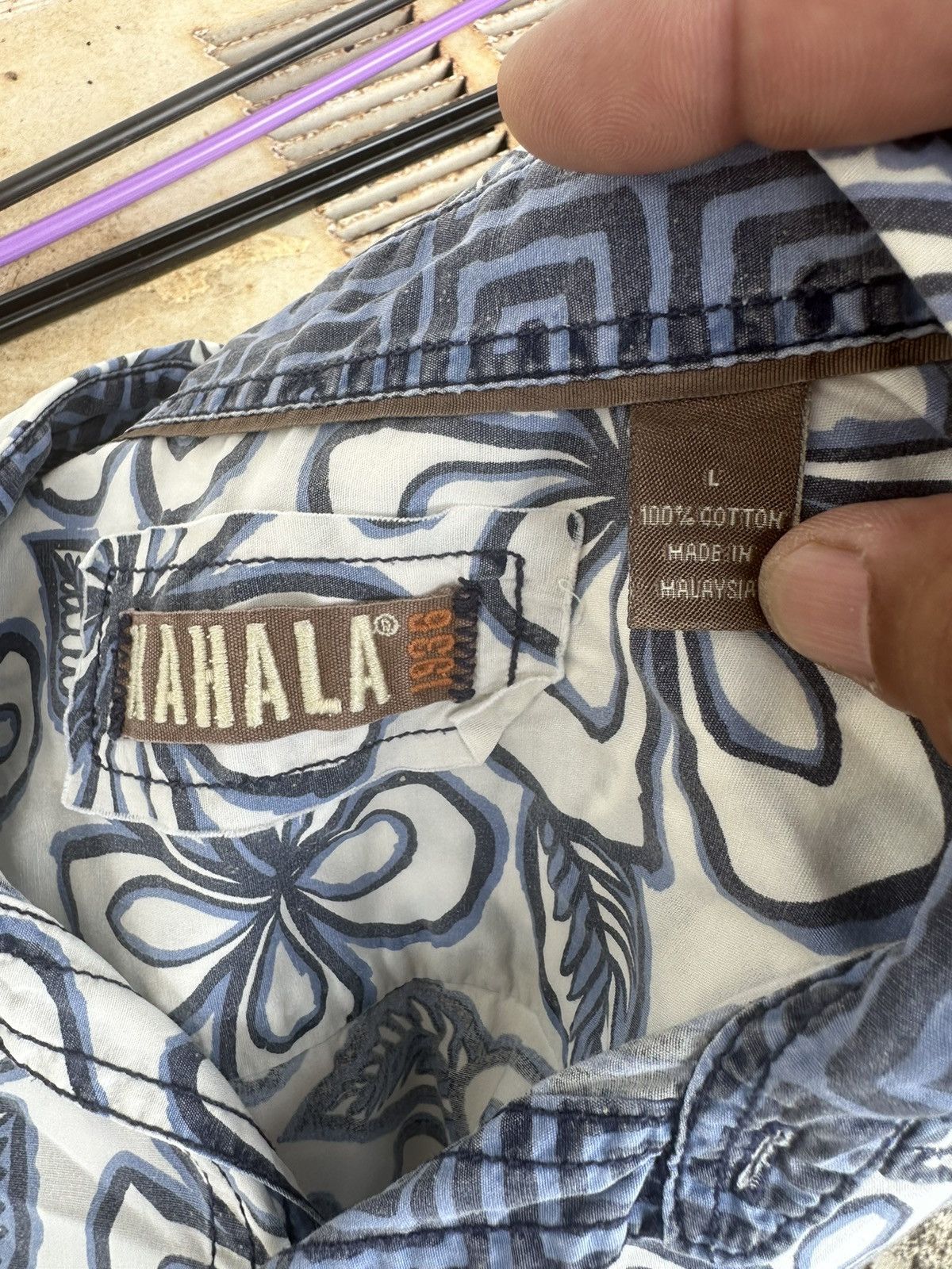 Other Kahala Hawaiian Print Blue/White Full Button Men's Large Size US L / EU 52-54 / 3 - 4 Thumbnail