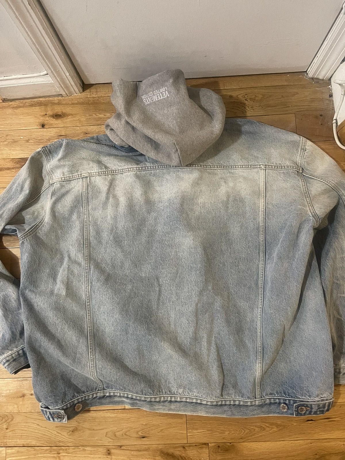 Vetements Vetements Denim Jacket Removable Hood Size US XL / EU 56 / 4 - 5 Thumbnail