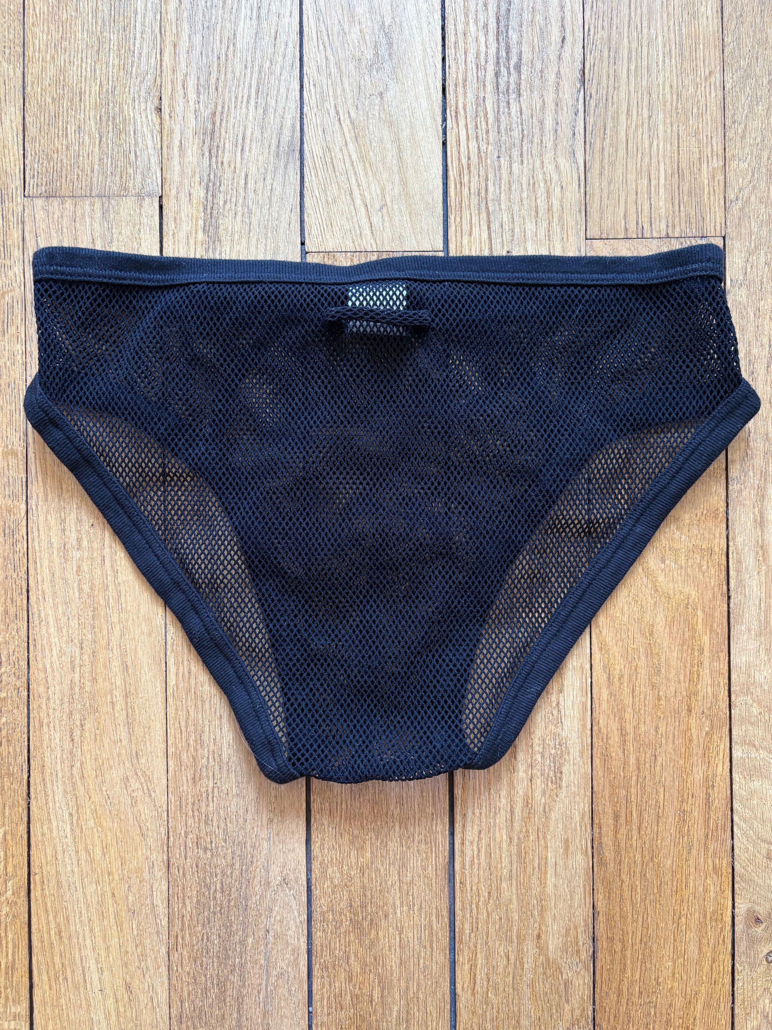 Jean Paul Gaultier Jean Paul Gaultier Soleil vintage mens black fishnet speedos Size US 34 / EU 50 - 2 Thumbnail