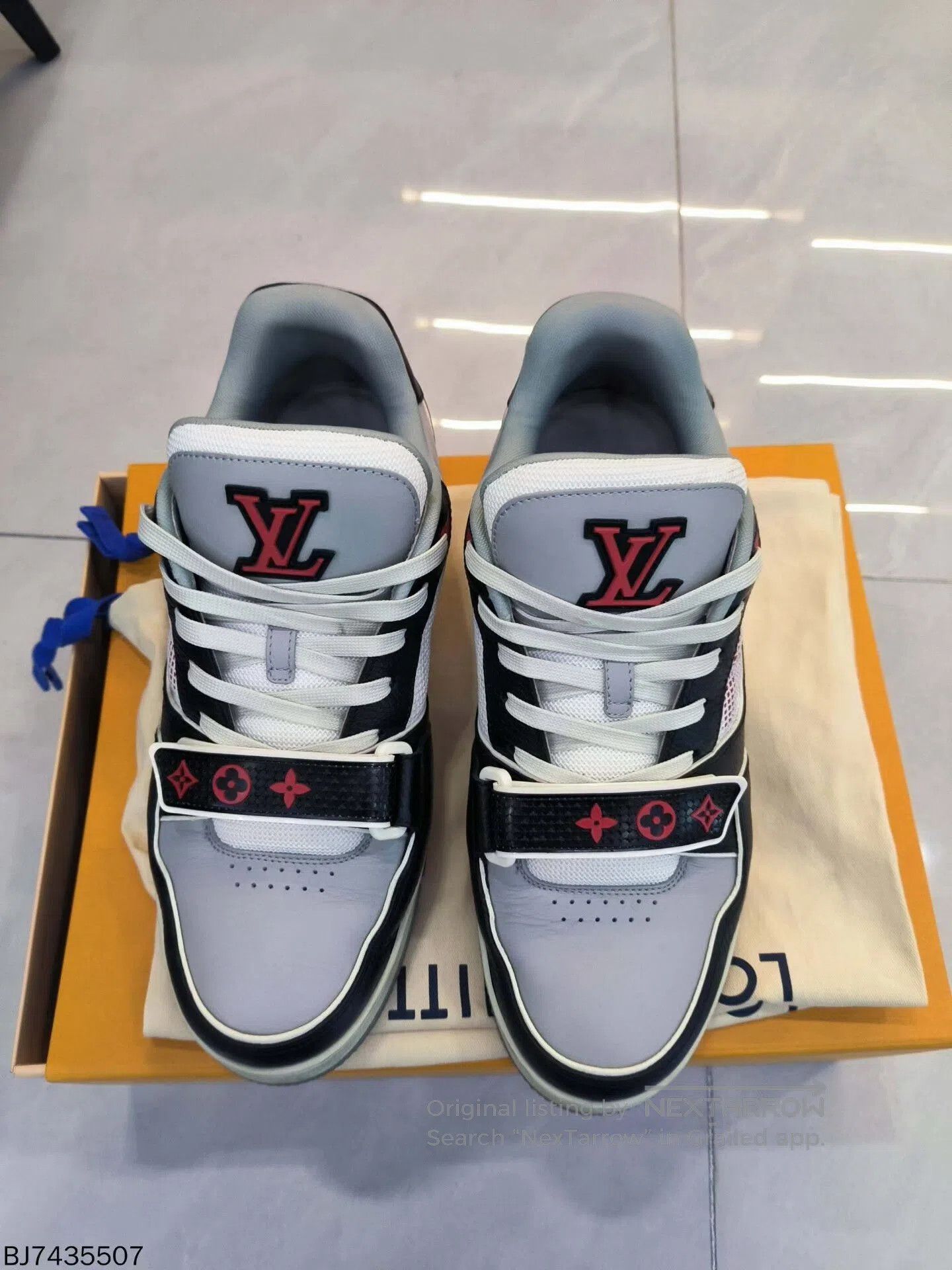 Louis Vuitton louis vuitton trainer low-top casual shoes. Size US 8 / EU 41 - 1 Thumbnail