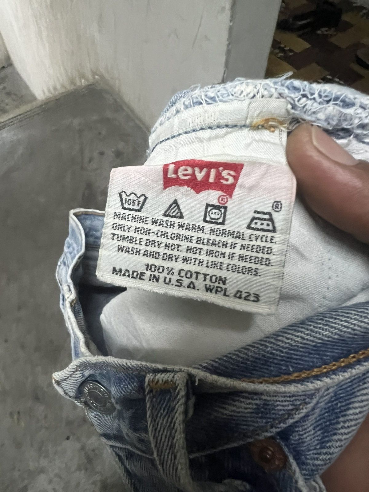 Japanese Brand × Levi's THRASHED VINTAGE LEVIS 501 DISTRESSED DENIM PANT Size US 31 - 11 Thumbnail