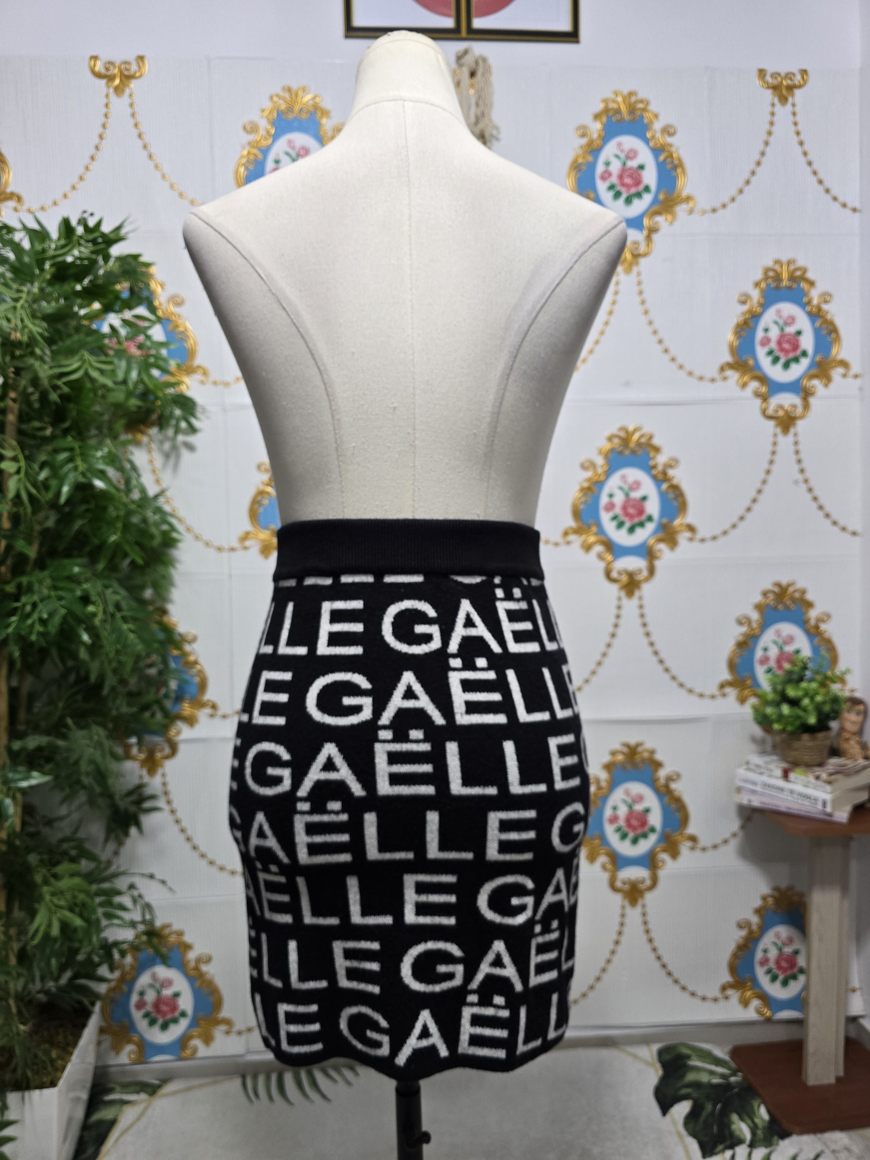 Gaelle Paris Gaelle Paris SKIRT with Gaelle writing Size 27" / US 4 / IT 40 - 8 Thumbnail