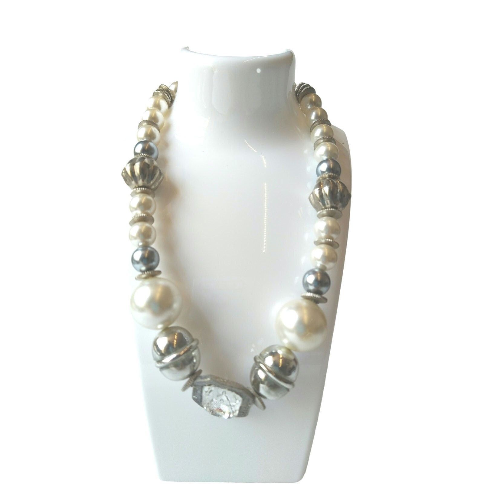 The Unbranded Brand Vintage Faux Pearls & Silver Beads Statement Necklace Size ONE SIZE - 1 Thumbnail