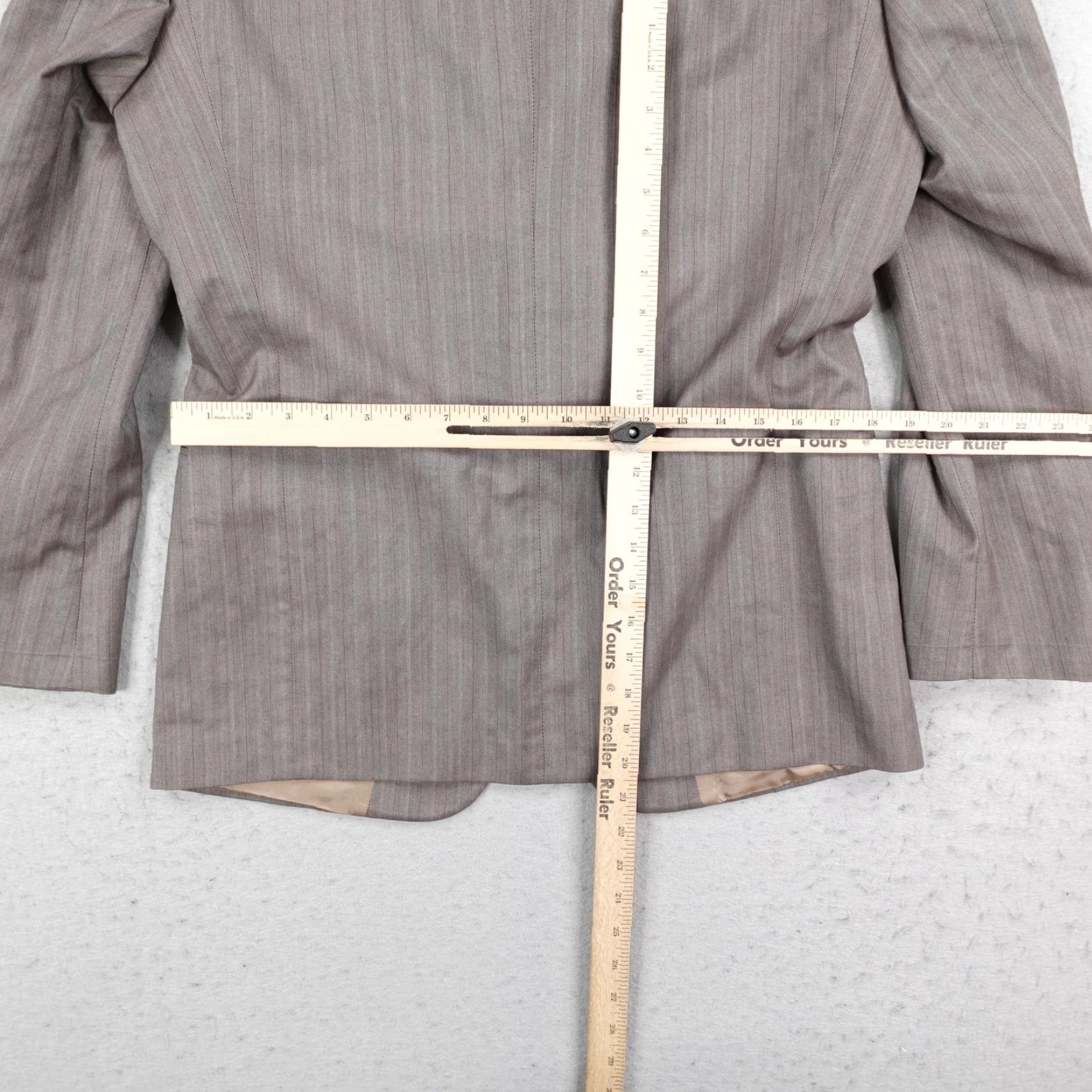 Hugo Boss VINTAGE Hugo Boss Blazer Mens 36S Brown Einstein Sigma Suit Jacket Sport Coat Gray Wool Striped Buttoned Formal Business 36S Mens Size 36R - 7 Thumbnail