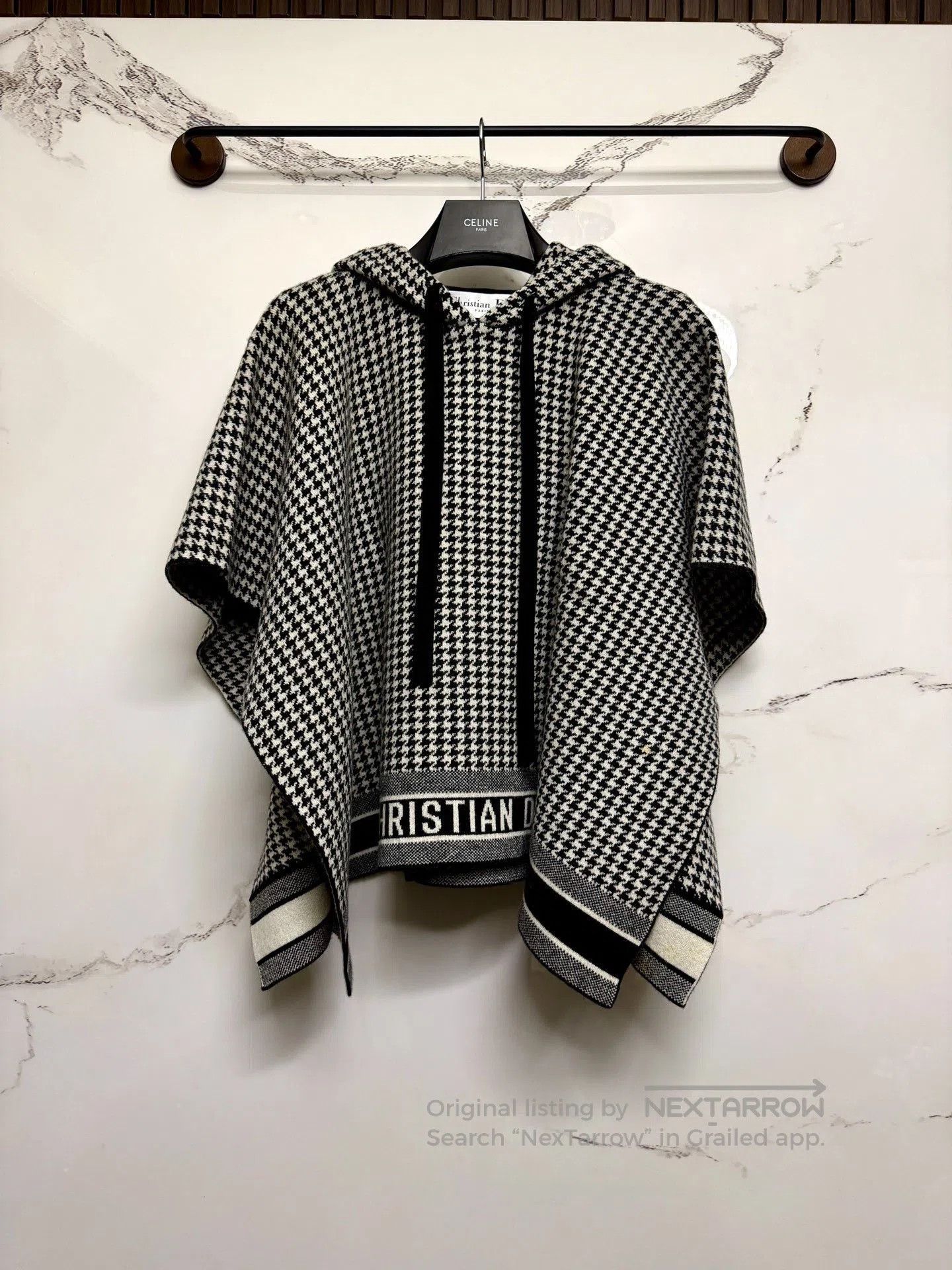 Dior dior houndstooth hooded poncho. Size XS / US 0-2 / IT 36-38 - 1 Thumbnail