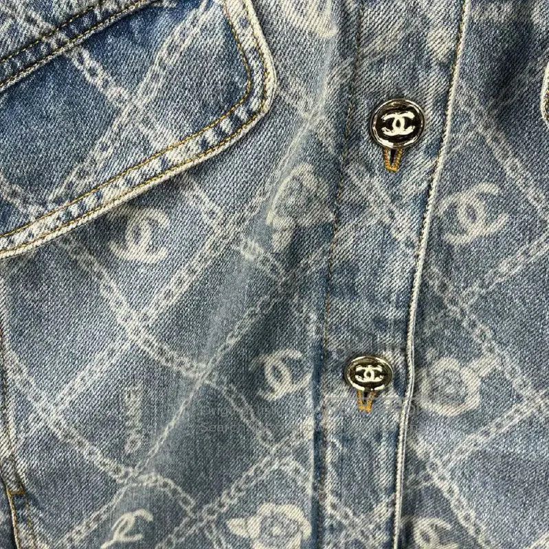 Chanel Chanel Blue Cotton Denim Jacket for Women . Size XL / US 12-14 / IT 48-50 - 3 Thumbnail