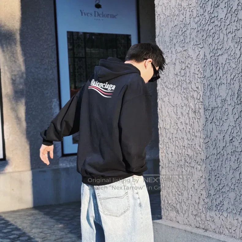 Balenciaga Balenciaga Waves Cola Printed Logo Long Sleeve Hoodie Size US S / EU 44-46 / 1 - 9 Thumbnail