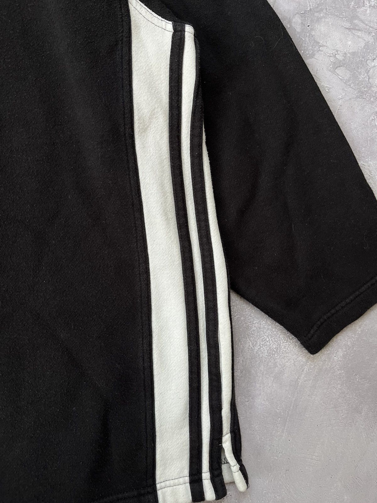 Vintage Y2K Vintage Adidas Sweatshirt Black With Three Stripes Size US L / EU 52-54 / 3 - 6 Thumbnail