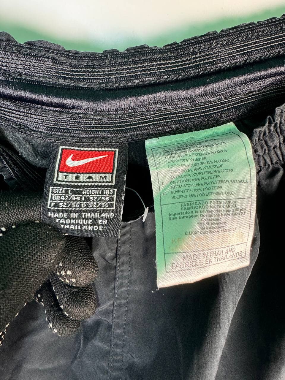 Nike Vintage shorts Nike PSV big logo size L Mens Black Size US 36 / EU 52 - 3 Thumbnail