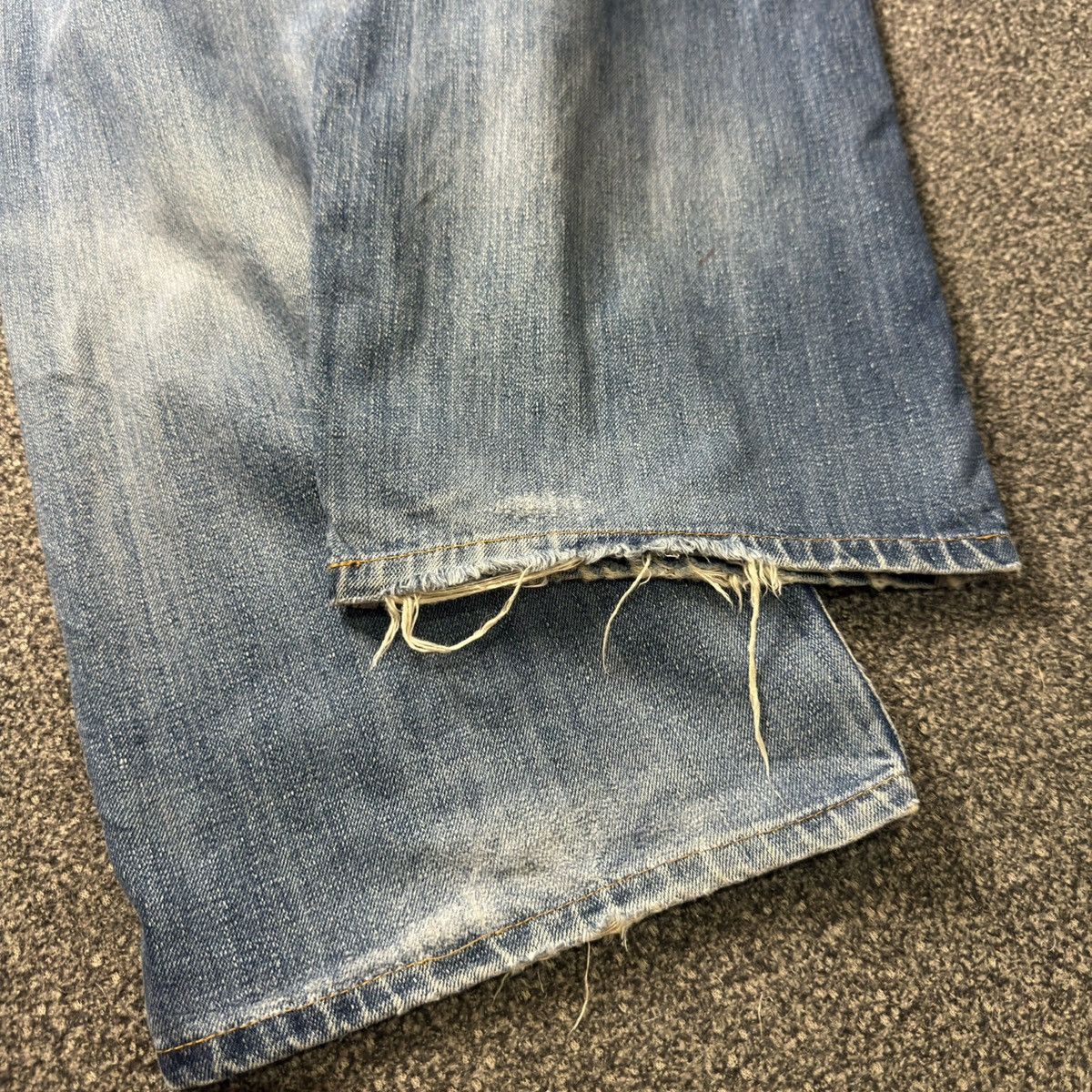 Engineered Garments × Levi's Vintage 90s Levis 504-B3 Distressed Faded Aging Denim USA Size US 34 / EU 50 - 13 Thumbnail