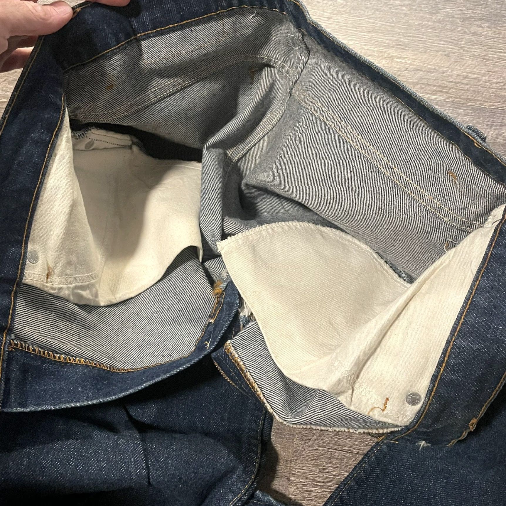 Levi's VINTAGE Levi's Jeans 20517 0217 Denim Blue 30x36 Zipper Men’s Regular 20517 0217 NWOT Scovill Zipper Denim Cotton United States Mens Size US 30 / EU 46 - 3 Thumbnail