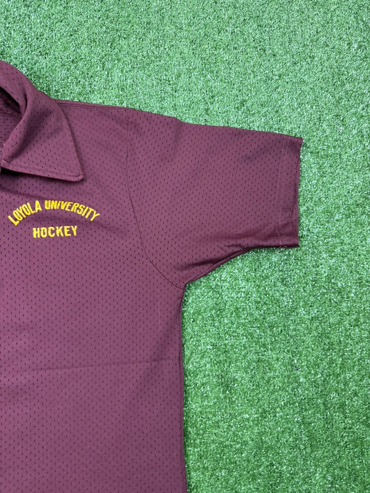 Vintage Vintage 1970s Loyola university hockey polo coach polo Size US L / EU 52-54 / 3 - 3 Thumbnail