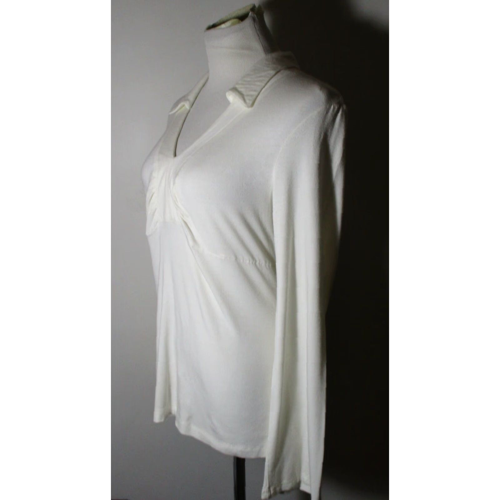 Vintage VINTAGE HARLOW Ivory Beige Rayon Stretch V-Neck Polo Top M Womens Shirt Size M / US 6-8 / IT 42-44 - 4 Thumbnail