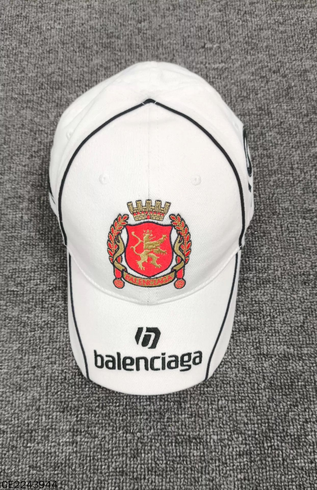 Balenciaga Balenciaga MU Embroidered Logo White Hat Size ONE SIZE - 1 Thumbnail