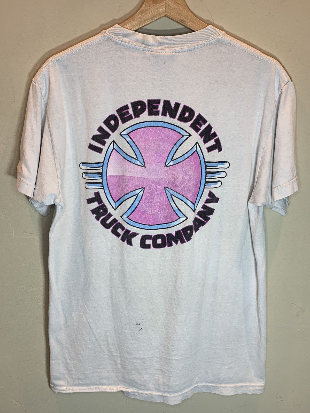 Independent Truck Co. *RARE* Vintage Independent Truck Co Cross Skate Art T-Shirt Size US M / EU 48-50 / 2 - 1 Thumbnail