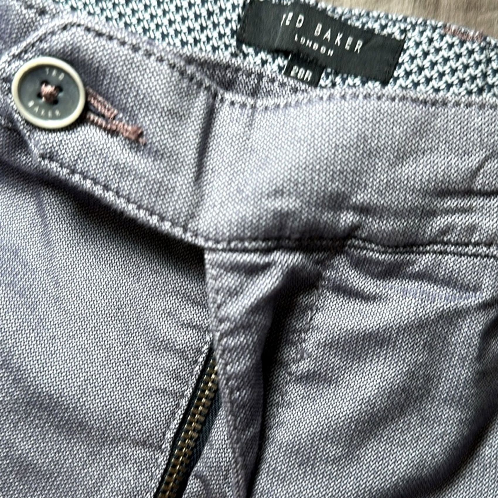 Ted Baker Ted Baker Chino Shorts Men 28 Regular Purple Cotton Stretch 98% Elastane 2% Vintage 90s Tweed/Herringbone? Size US 28 / EU 44 - 6 Thumbnail
