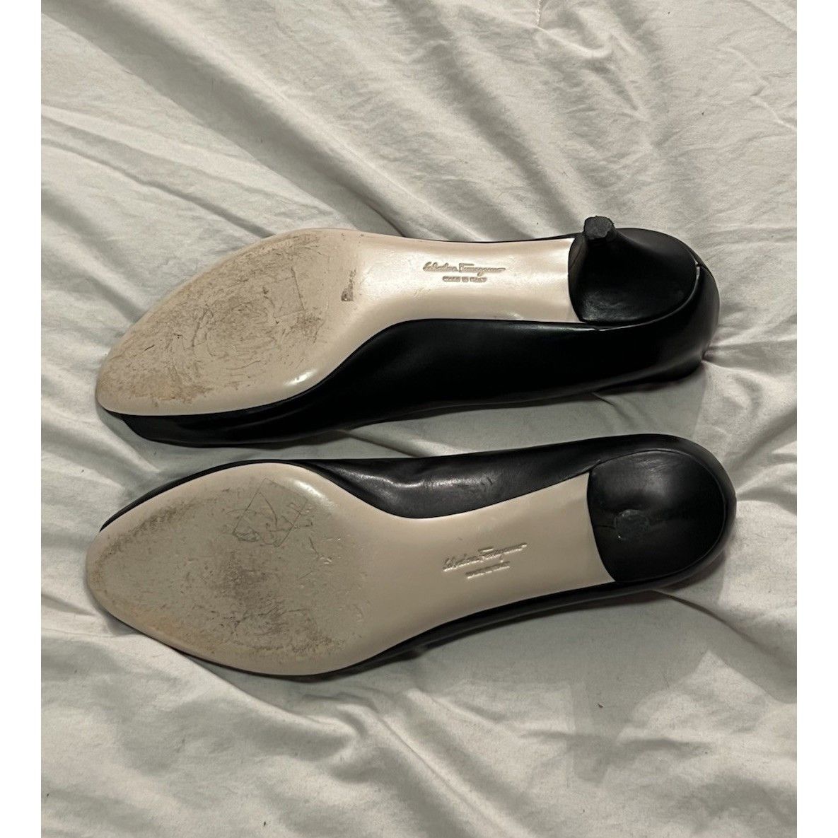 Salvatore Ferragamo Salvatore Ferragamo Kitten Heels Size 10 US Black Leather Size US 10 / IT 40 - 8 Thumbnail