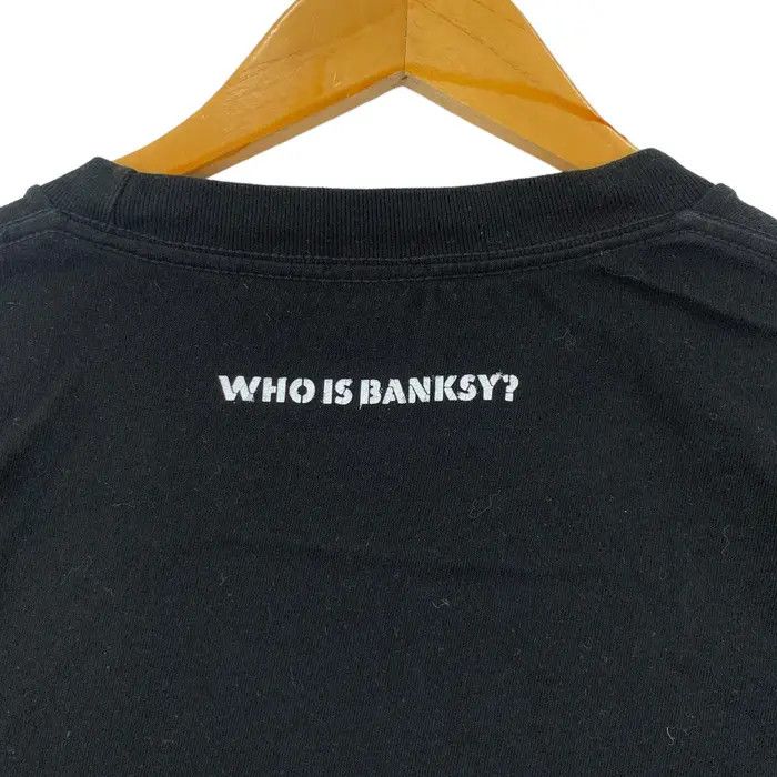 Vintage WHO IS BANKSY Graffiti GOAT Rebel Tee Shirt Size US L / EU 52-54 / 3 - 4 Thumbnail