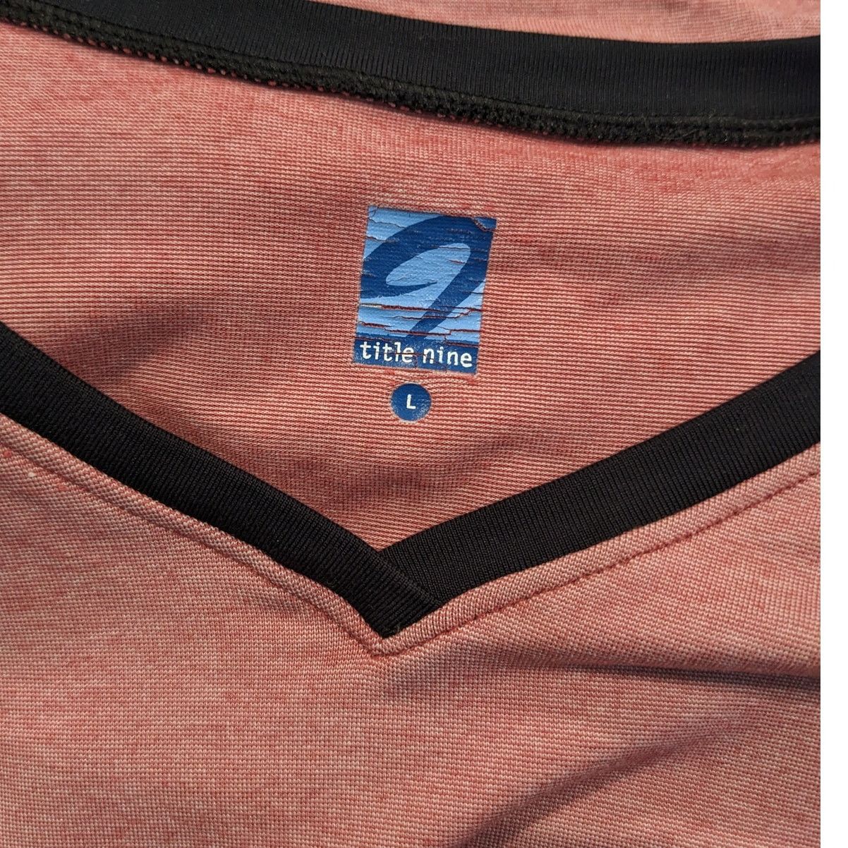Other Title Nine Insport Athletic V-Neck Short Sleeve Tshirt Large Size L / US 10 / IT 46 - 4 Thumbnail