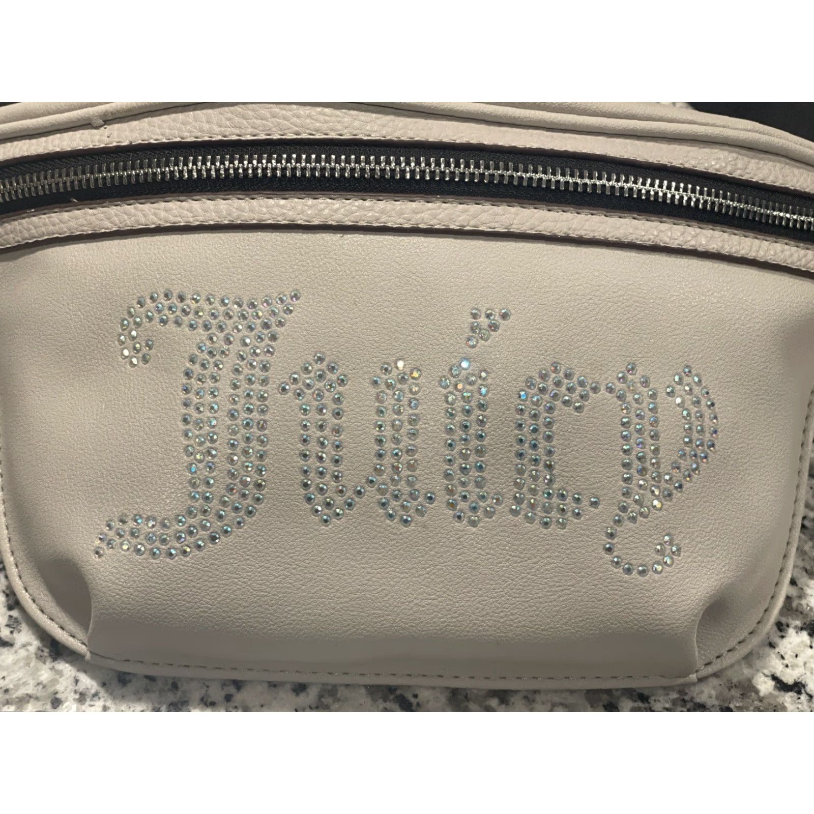 Juicy Couture Juicy Couture Fanny Pack Belt Bag Silver Gray Adjustable Waistband NWOT Ret 8 Size ONE SIZE - 2 Thumbnail