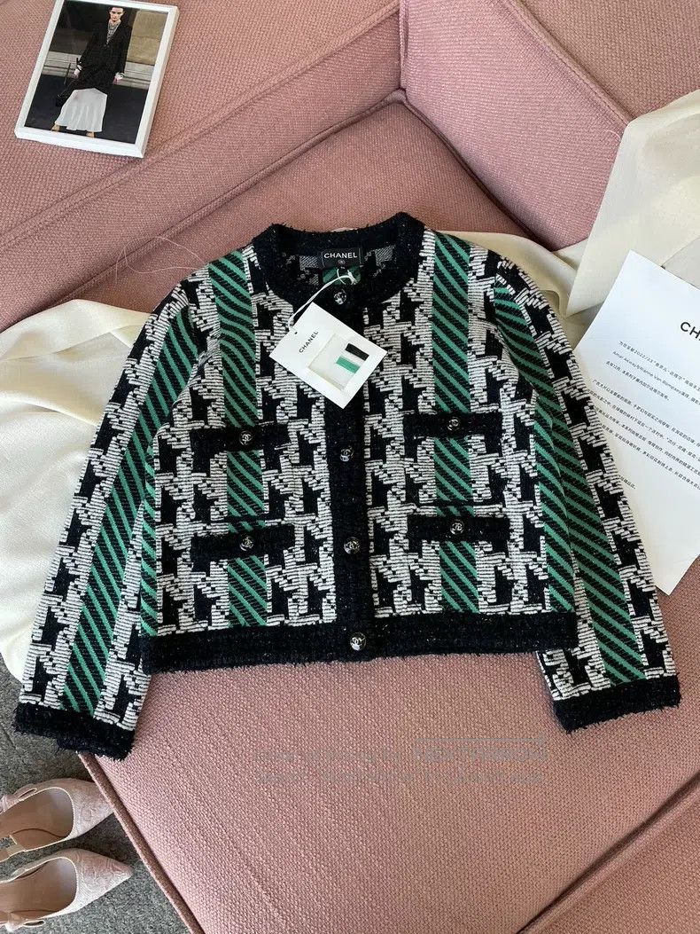Chanel Chanel 24A green thousand-bird check colour block jacket Size XS / US 0-2 / IT 36-38 - 1 Thumbnail