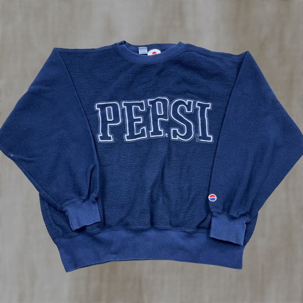 Vintage VINTAGE Pepsi Mens Large Blue Crewneck Sweater Y2K Logo Graphic Print Pullover Sweatshirt Regular Fit Size US L / EU 52-54 / 3 - 1 Thumbnail
