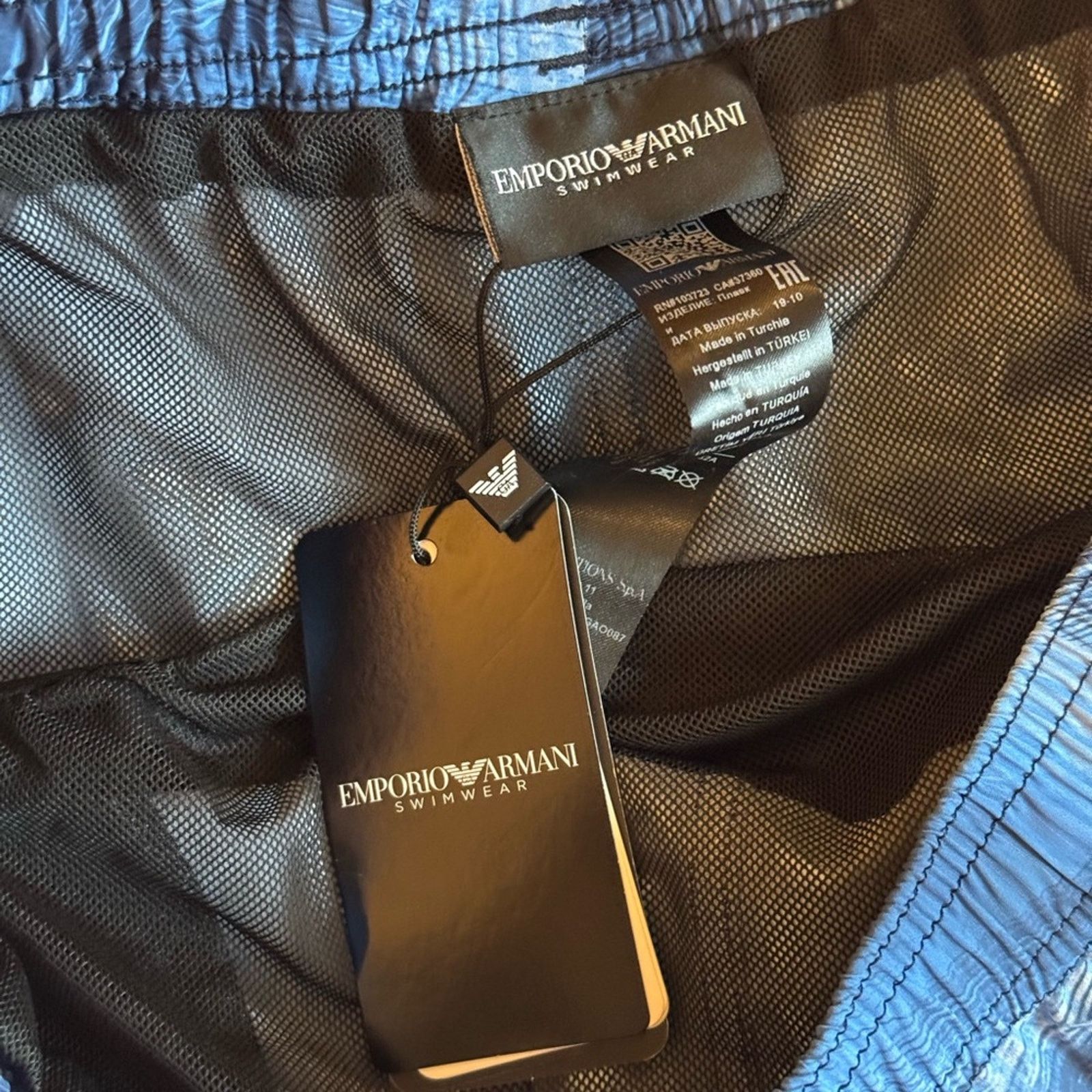 Emporio Armani Emporio Armani Men’s Swim Trunks Blue Palm Print NWT Size US 30 / EU 46 - 4 Thumbnail