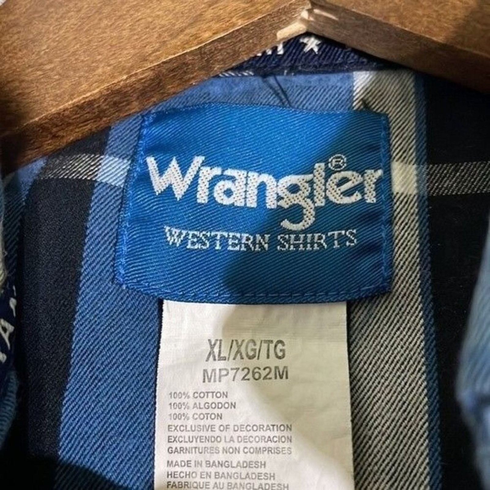 Wrangler Wrangler Mens Blue Plaid Flannel Button Down SIze XL Size US XL / EU 56 / 4 - 6 Thumbnail
