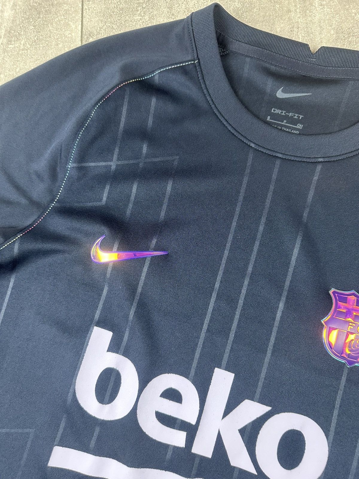 Nike Nike Barcelona FC Training 2021/22 Soccer Jersey Size US S / EU 44-46 / 1 - 11 Thumbnail