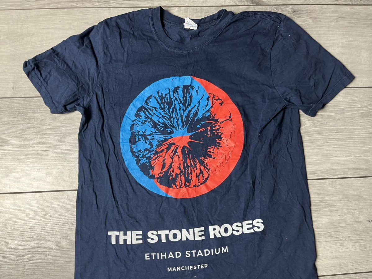Band Tees The stone Roses Tshirt oasis etihad stadium Manchester Size US M / EU 48-50 / 2 - 3 Thumbnail
