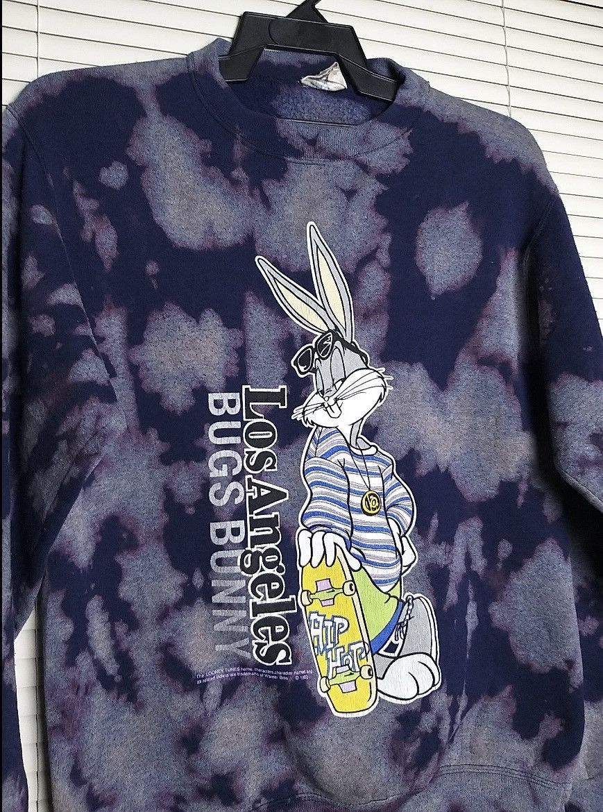 Warner Bros VINTAGE 90s BUG BUNNY HIP HOP CUSTOM BLEACH 1993 SWEATSHIRT Size US S / EU 44-46 / 1 - 3 Thumbnail