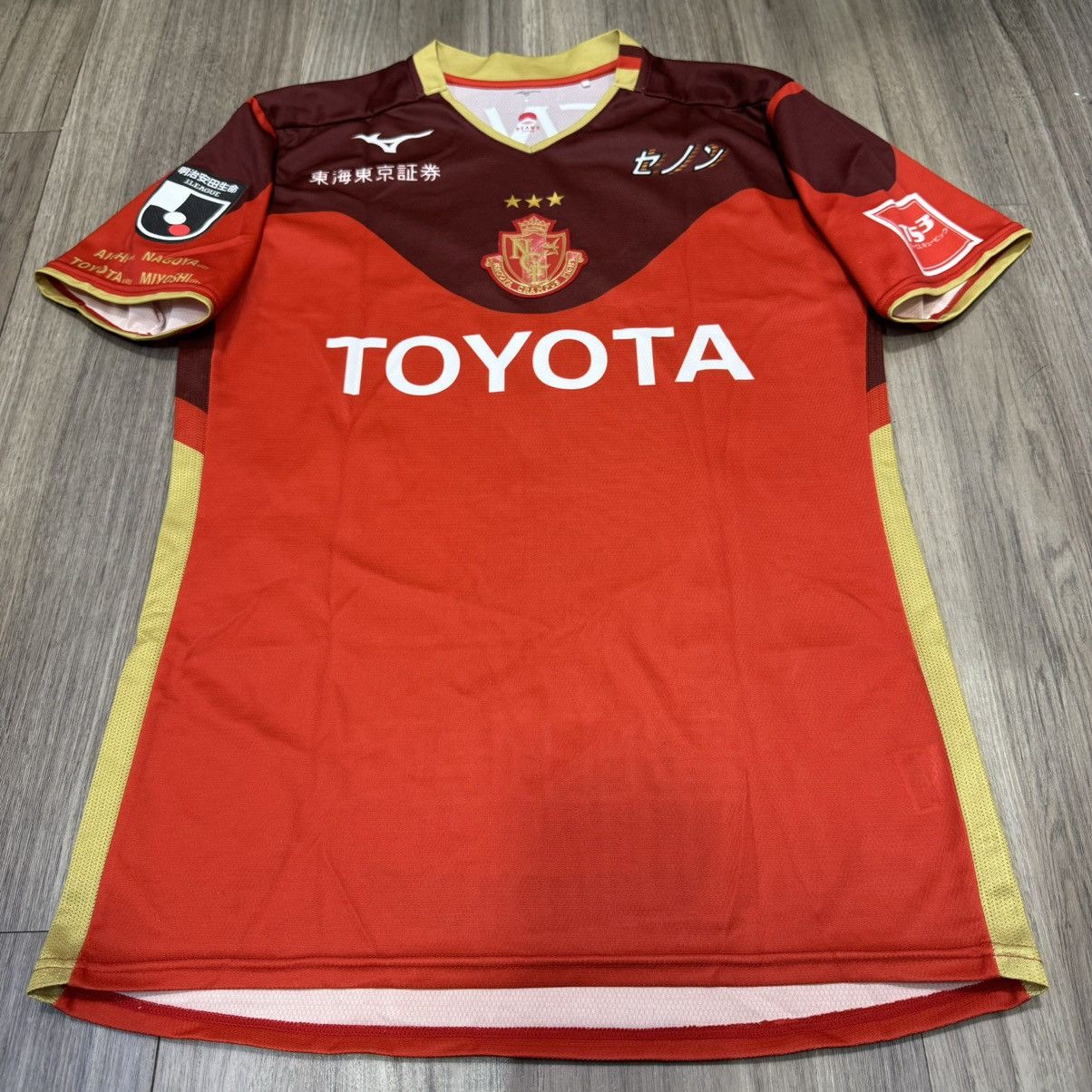 Mizuno Nagoya Grampus Eight 2019 special editon shirt #7 Jo Size US L / EU 52-54 / 3 - 1 Thumbnail