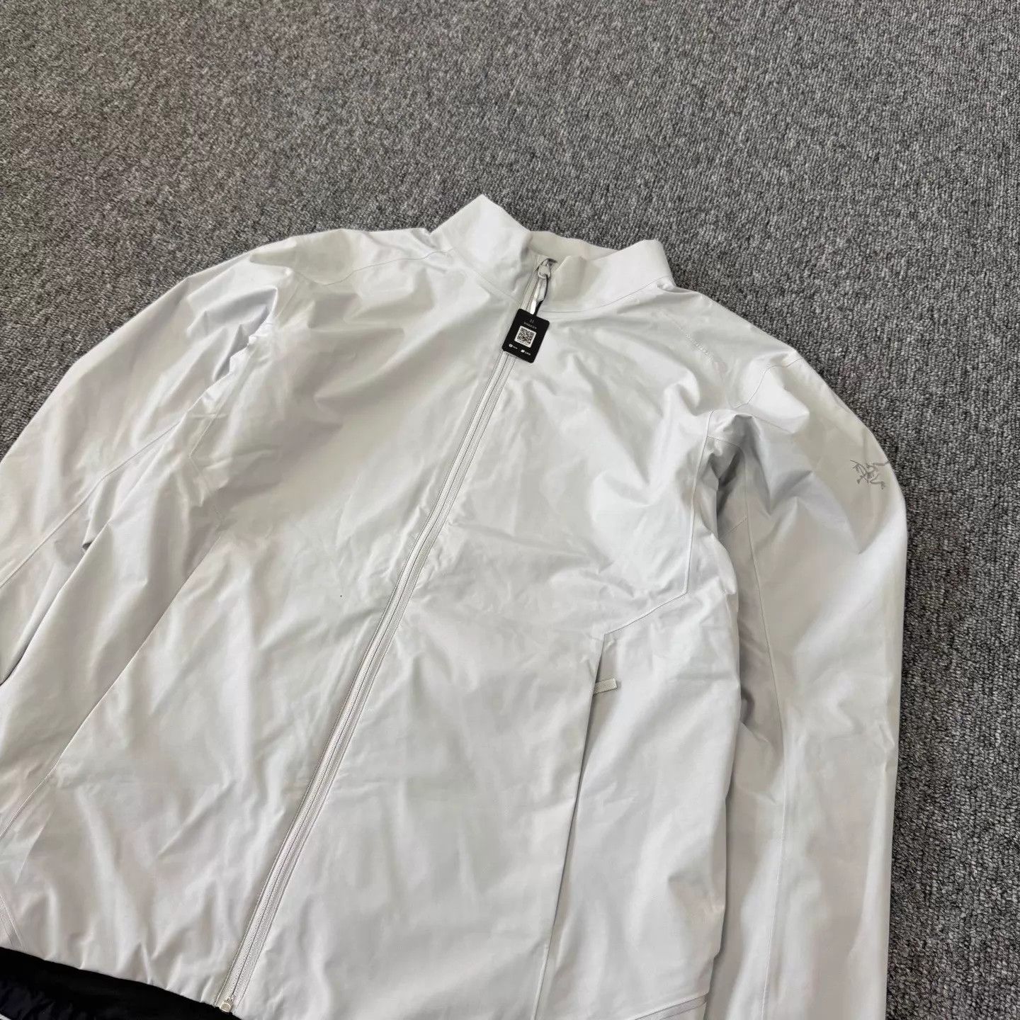 Arc'teryx Arcteryx Solano Light Gray Windbreaker Jacket S Size US S / EU 44-46 / 1 - 4 Thumbnail