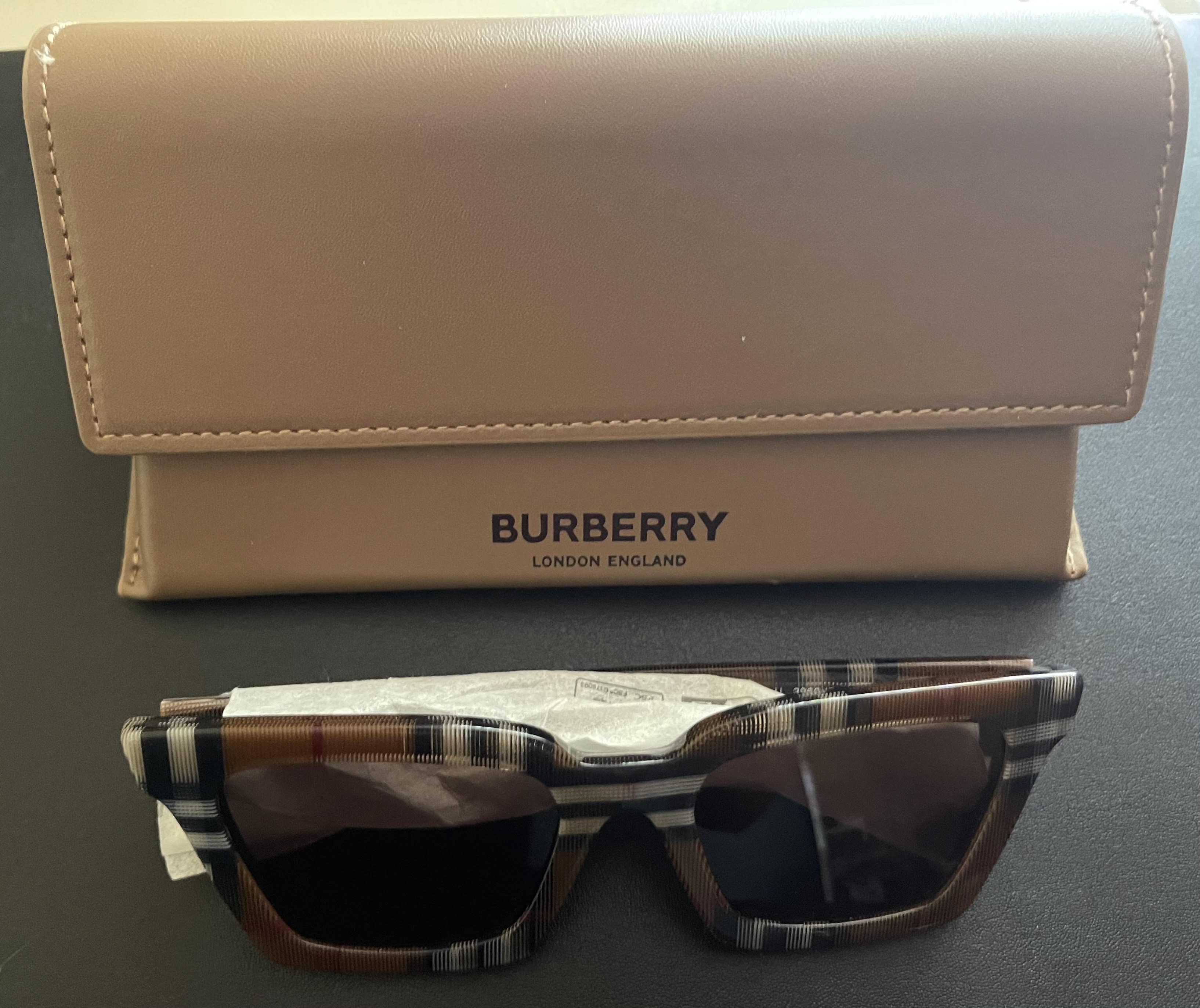 Burberry Burberry Cooper Sunglasses (BE4392U) Size ONE SIZE - 3 Thumbnail