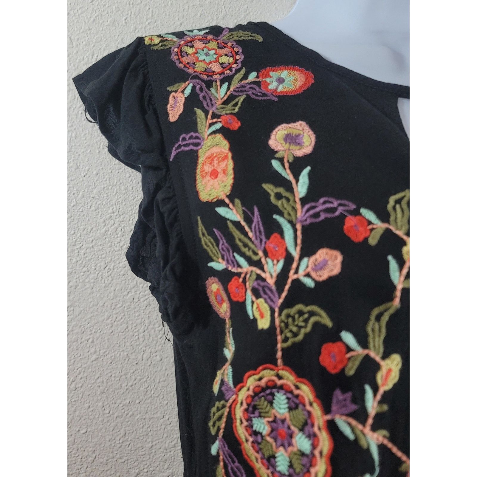 Other Entro Black Multicolor Embroidered Floral Peasant Top Small Size S / US 4 / IT 40 - 6 Thumbnail