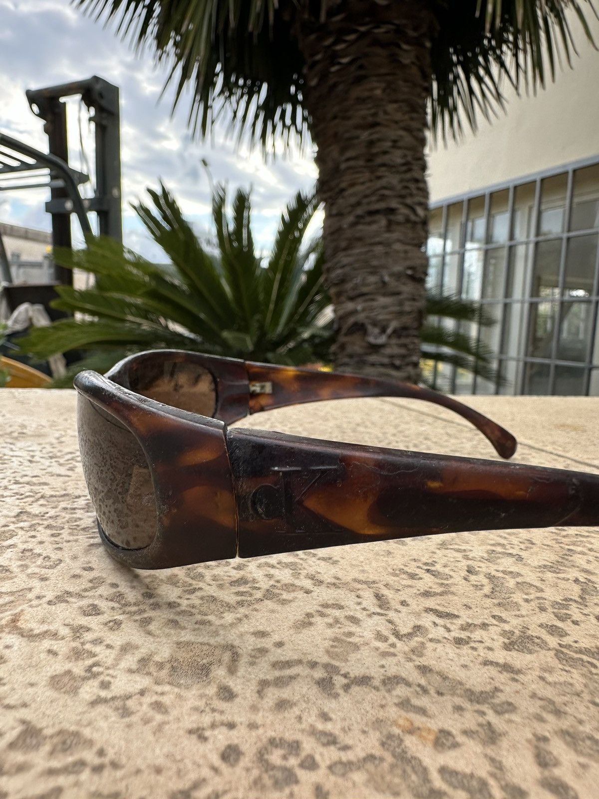 Calvin Klein × Vintage Calvin Klein Sunglasses cK 3001 Vintage Brown Size ONE SIZE - 4 Thumbnail