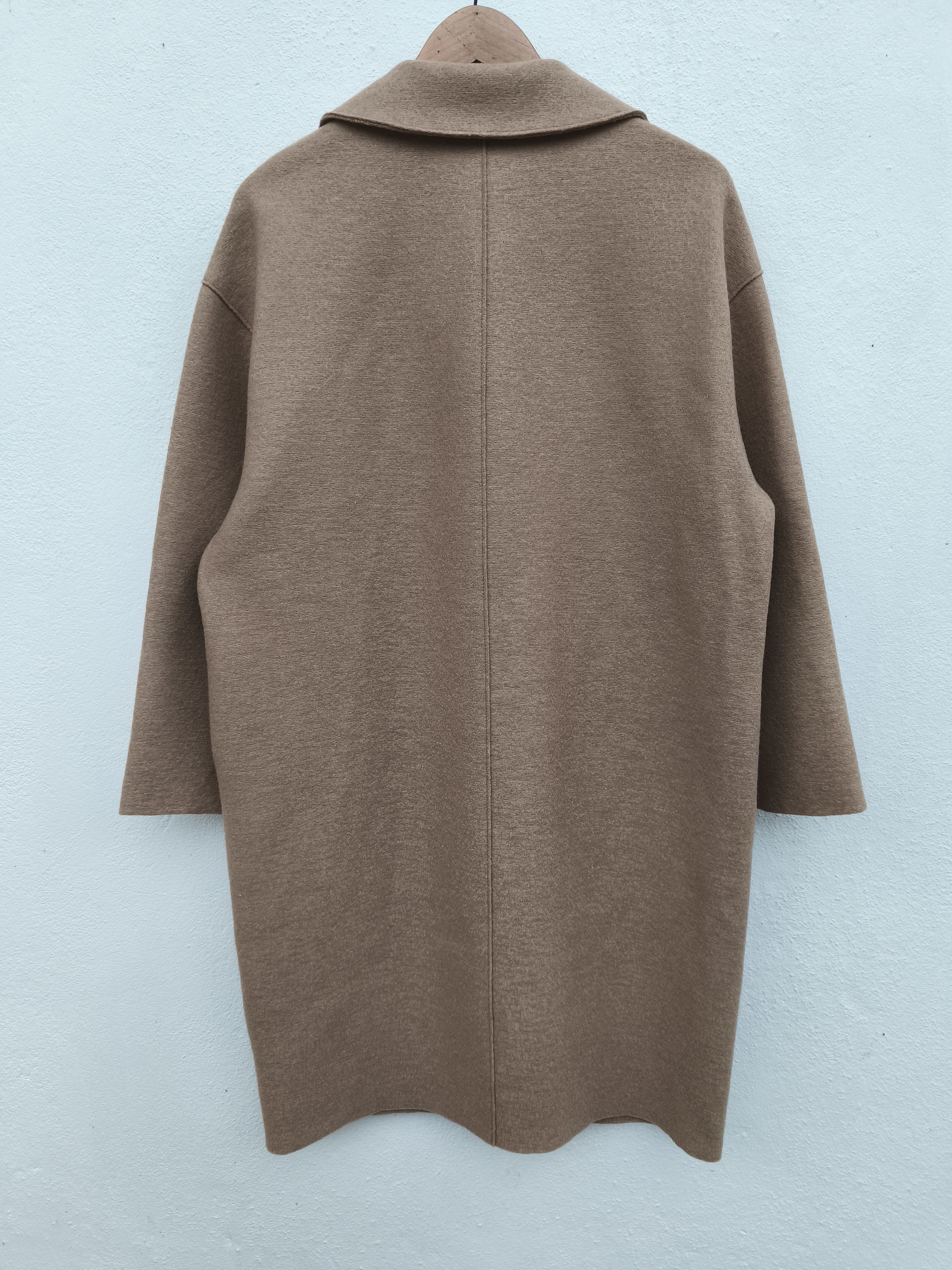 Harris Wharf London Harris Wharf London double breasted overcoat wool Size US M / EU 48-50 / 2 - 3 Thumbnail