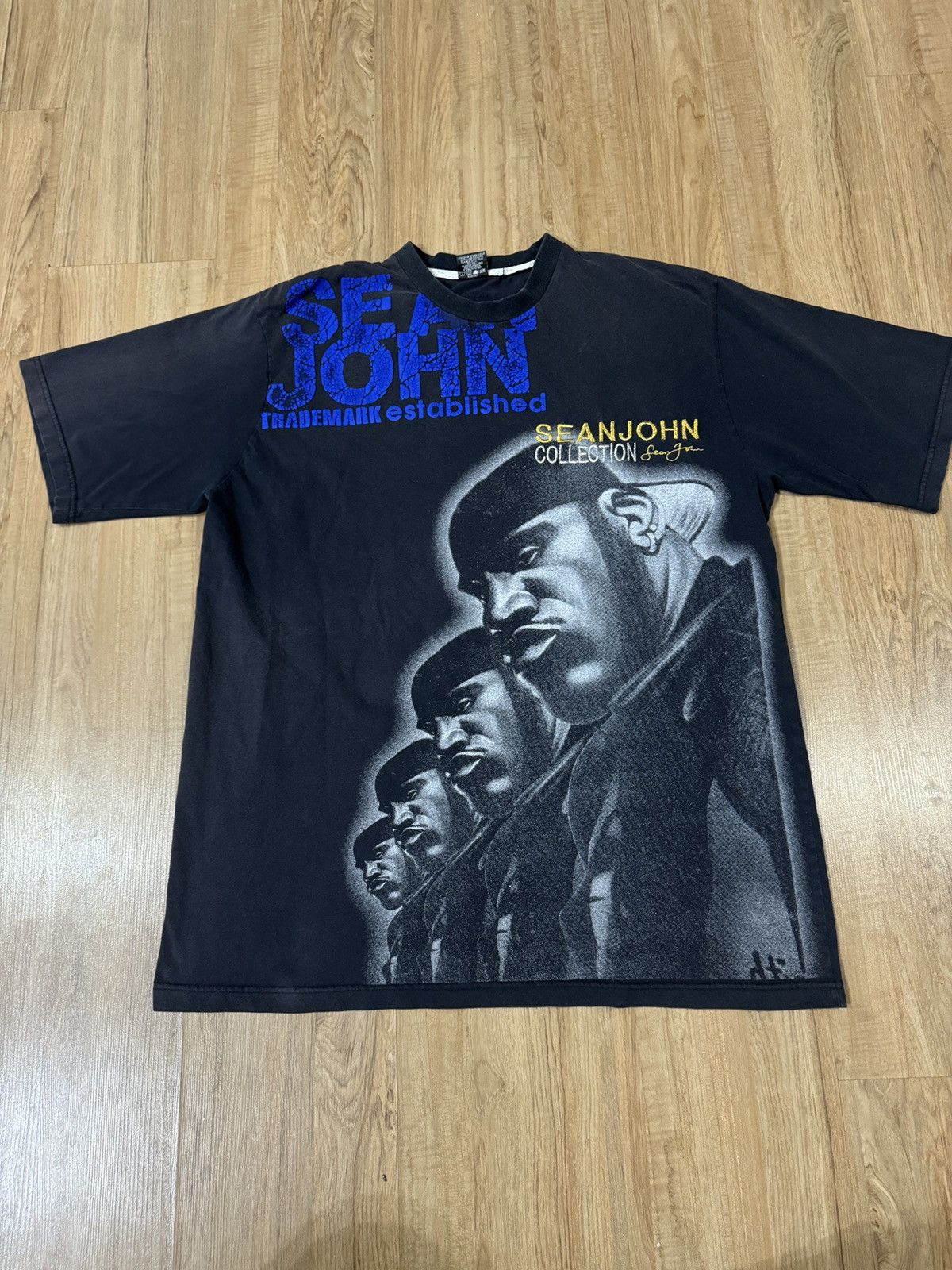 VINTAGE SEAN JOHN TSHIRT
