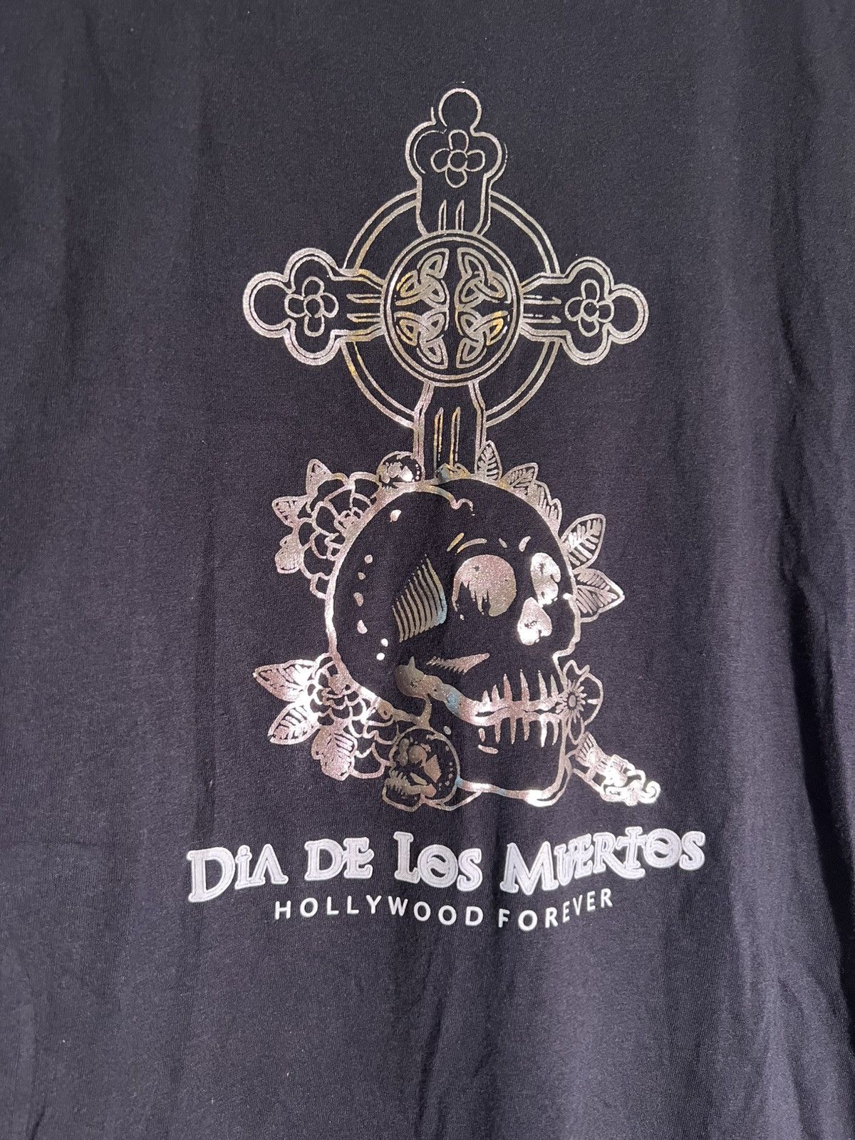 Vintage Y2K 2000’s VTG Vintage Hollywood Forever Cemetery Goth Shirt Size US S / EU 44-46 / 1 - 5 Thumbnail