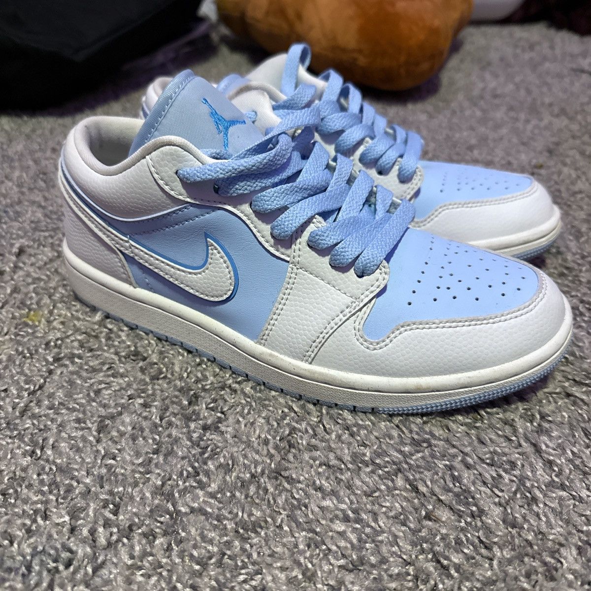 Women's Jordan low reverse ice blue
