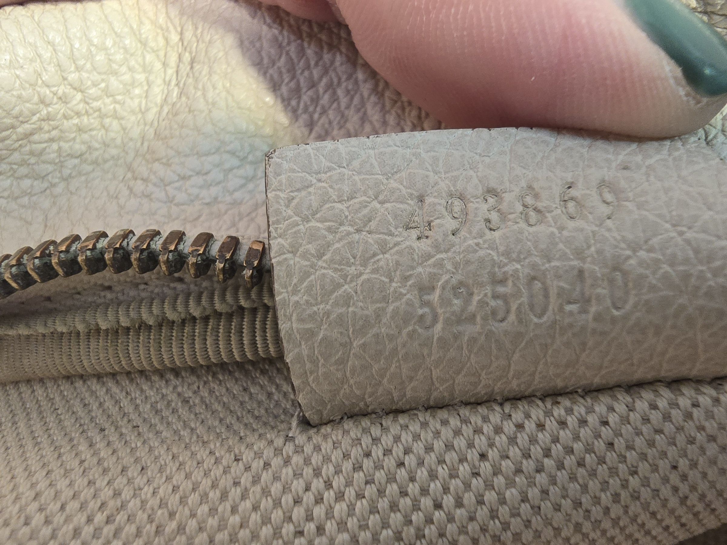 Gucci Gucci Large White Bum Bag Size ONE SIZE - 6 Thumbnail