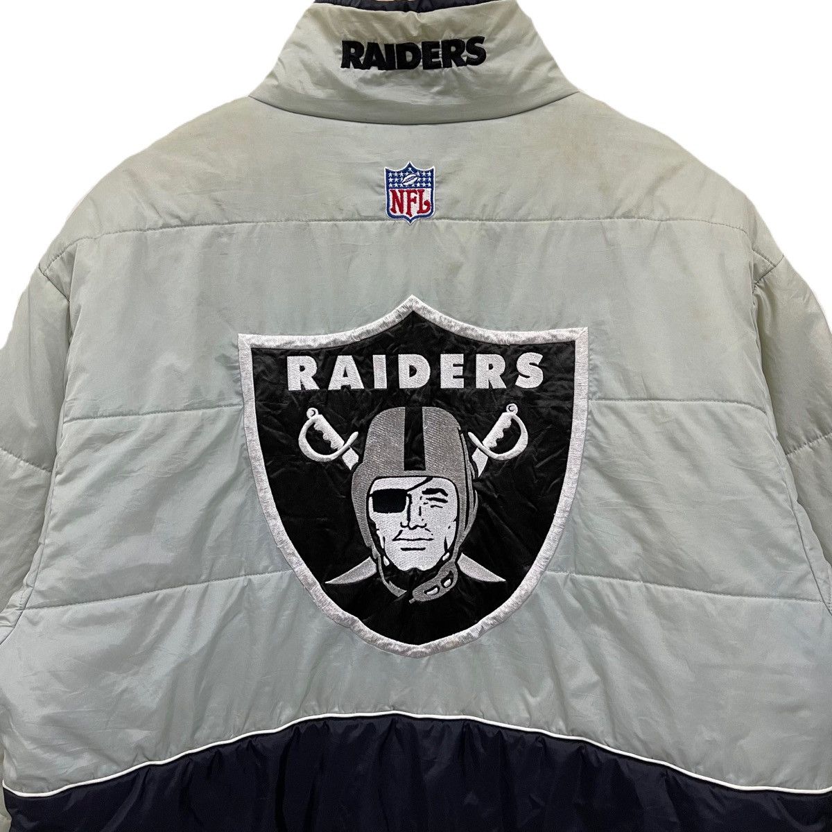 NFL Vintage Reebok X Raiders NFL puffer jacket Size US L / EU 52-54 / 3 - 4 Thumbnail