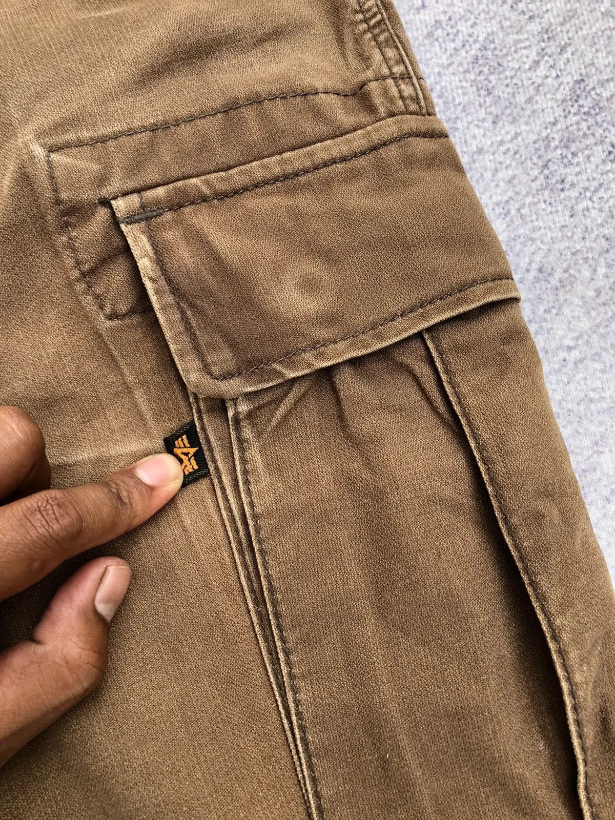 Japanese Brand × Vintage Japanese Cargo Pants Faded Brown Vintage Pattern Size US 26 / EU 42 - 14 Thumbnail