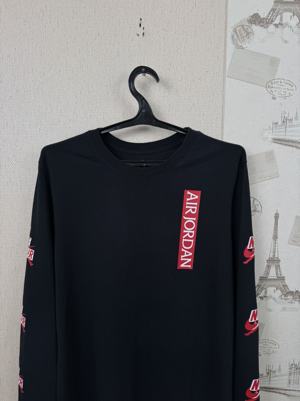 Jordan Brand Air Jordan Long Sleeve Classic Jumpman L Sports Black Men Size US L / EU 52-54 / 3 - 6 Thumbnail