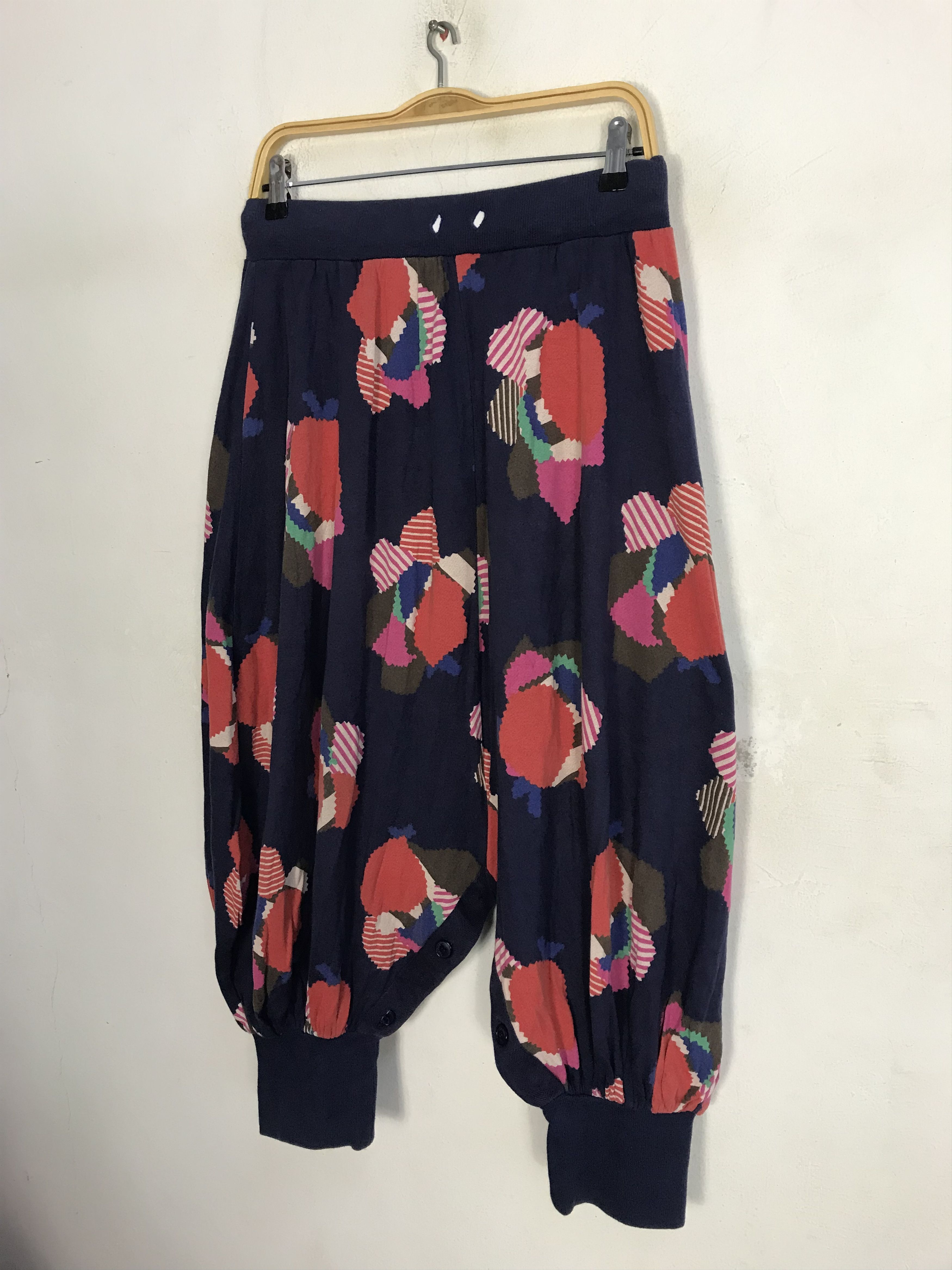 Issey Miyake Issey Miyake Ne-net Floral Baggy Balloon Pant Apple Art Size 30" / US 8 / IT 44 - 4 Thumbnail