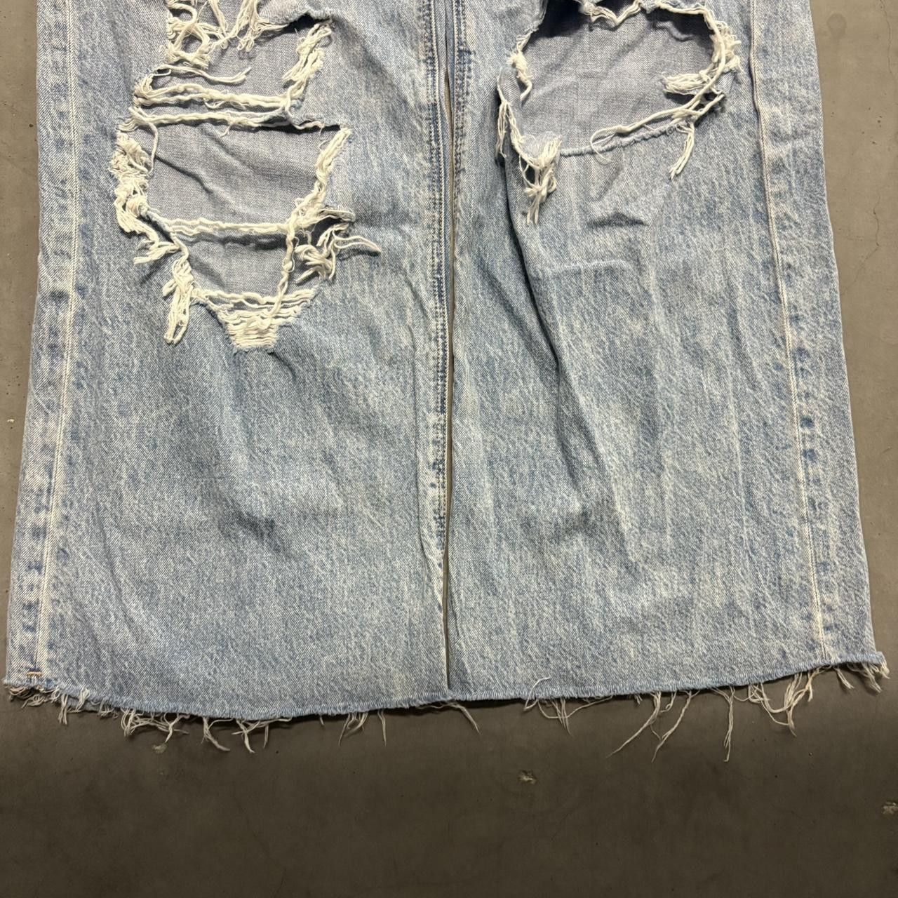 Vintage Crazy Vintage Y2K/2000s Super Baggy WideLeg Ripped Light Wash Denim Jeans! Size US 28 / EU 44 - 3 Thumbnail