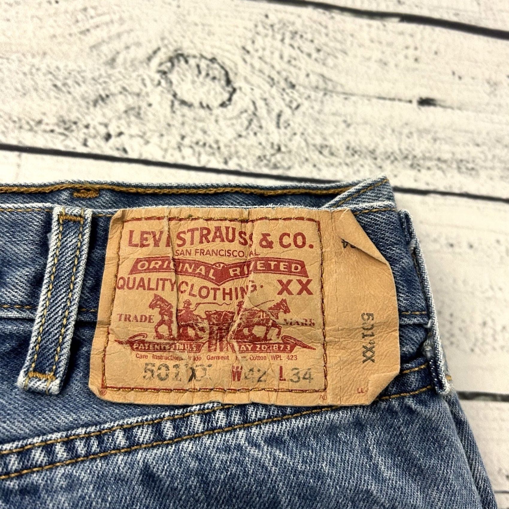 Levi's Levi's 501 XX Original Button Fly Medium Wash Denim Blue Jeans Men's 37x29 Jeans Regular 501 XX Mens Blue Denim Straight Jeans Size US 37 - 3 Thumbnail