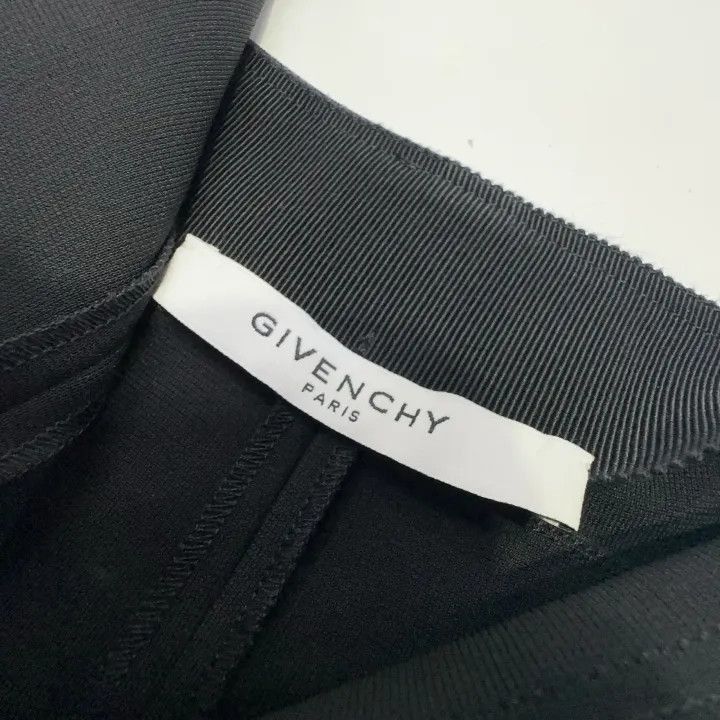 Givenchy Givenchy Givenchy Stylish Versatile Solid Color Skirt -250 Size US 36 / EU 52 - 6 Thumbnail