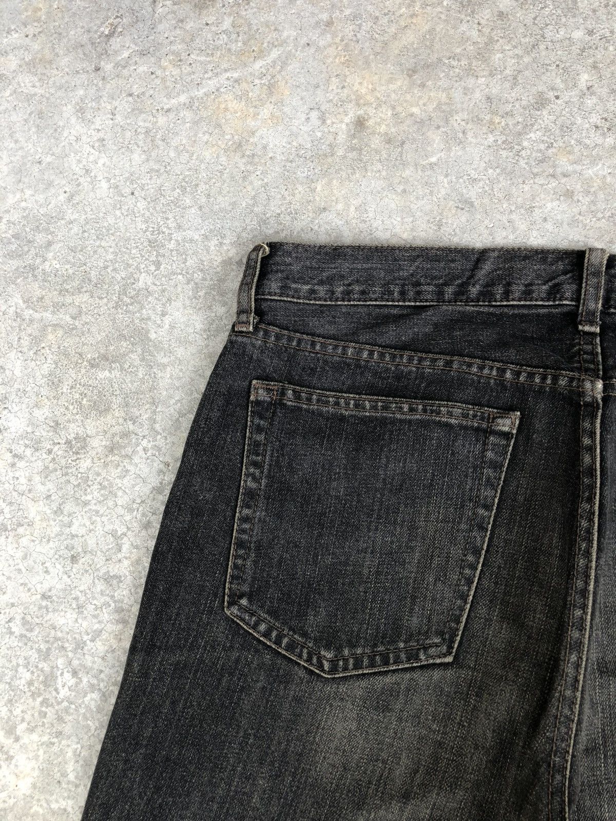 If Six Was Nine Flared Uniqlo Jeans Distressed Jeans Size US 33 - 16 Thumbnail