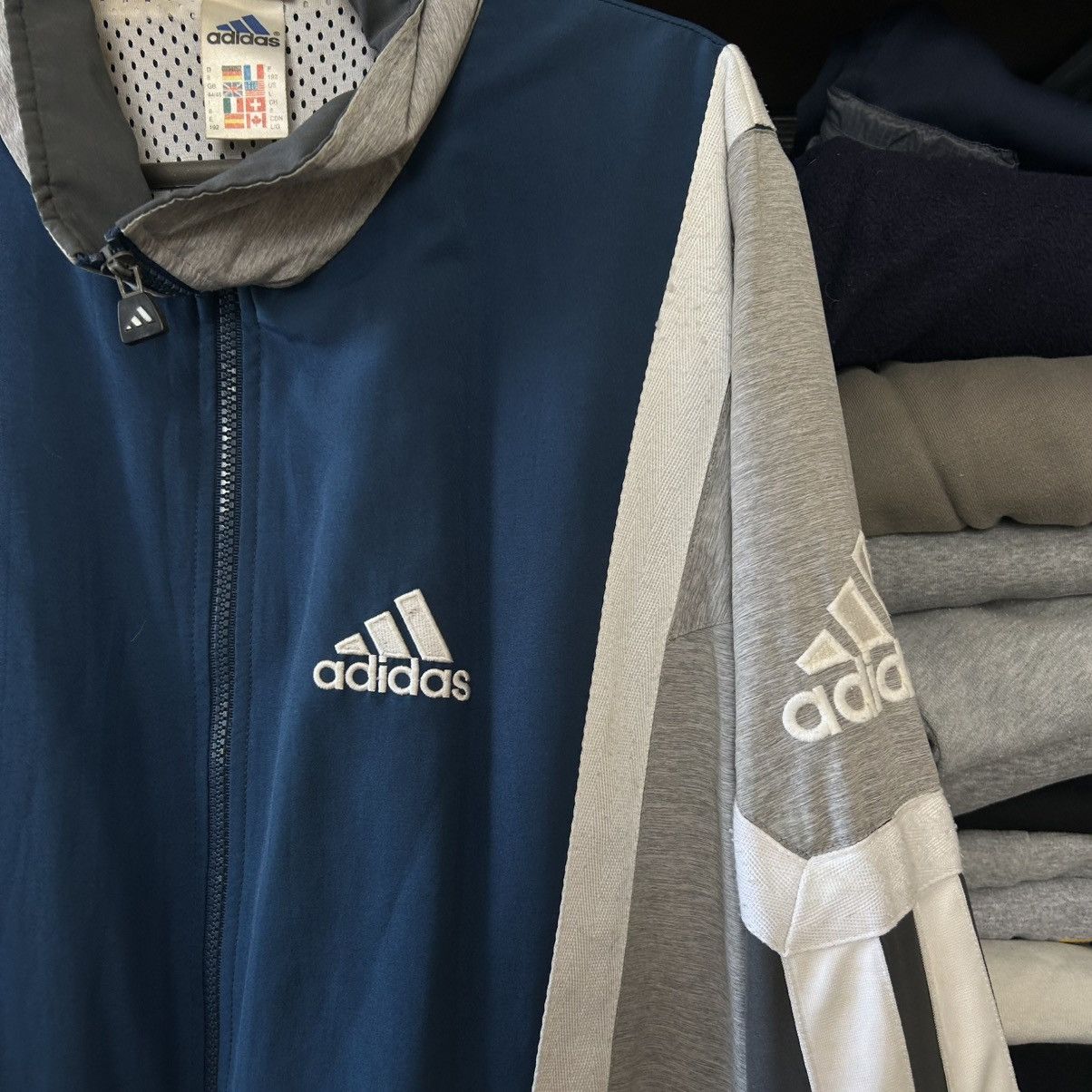 Adidas Vintage Adidas Small Logo 90’s Germany streetwear jacket Size US L / EU 52-54 / 3 - 3 Thumbnail